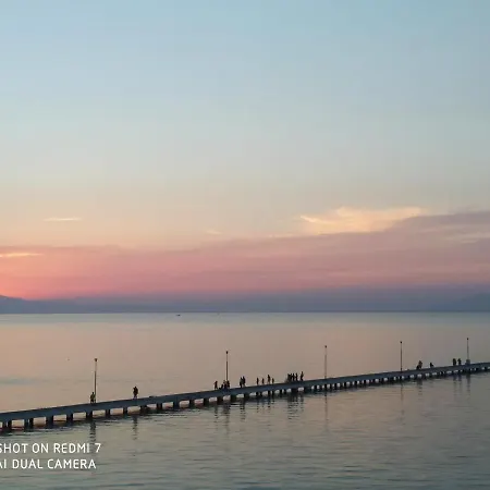 Romance View The Sea 公寓 Peraía