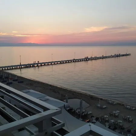 Romance View The Sea 公寓