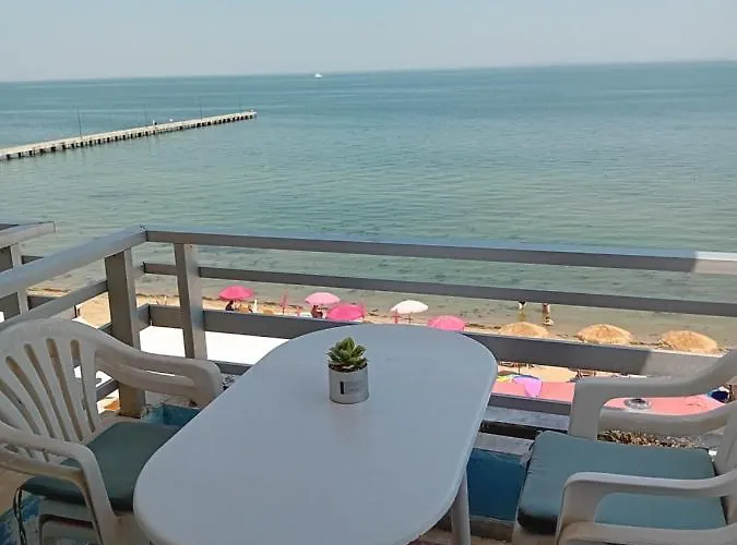Romance View The Sea *